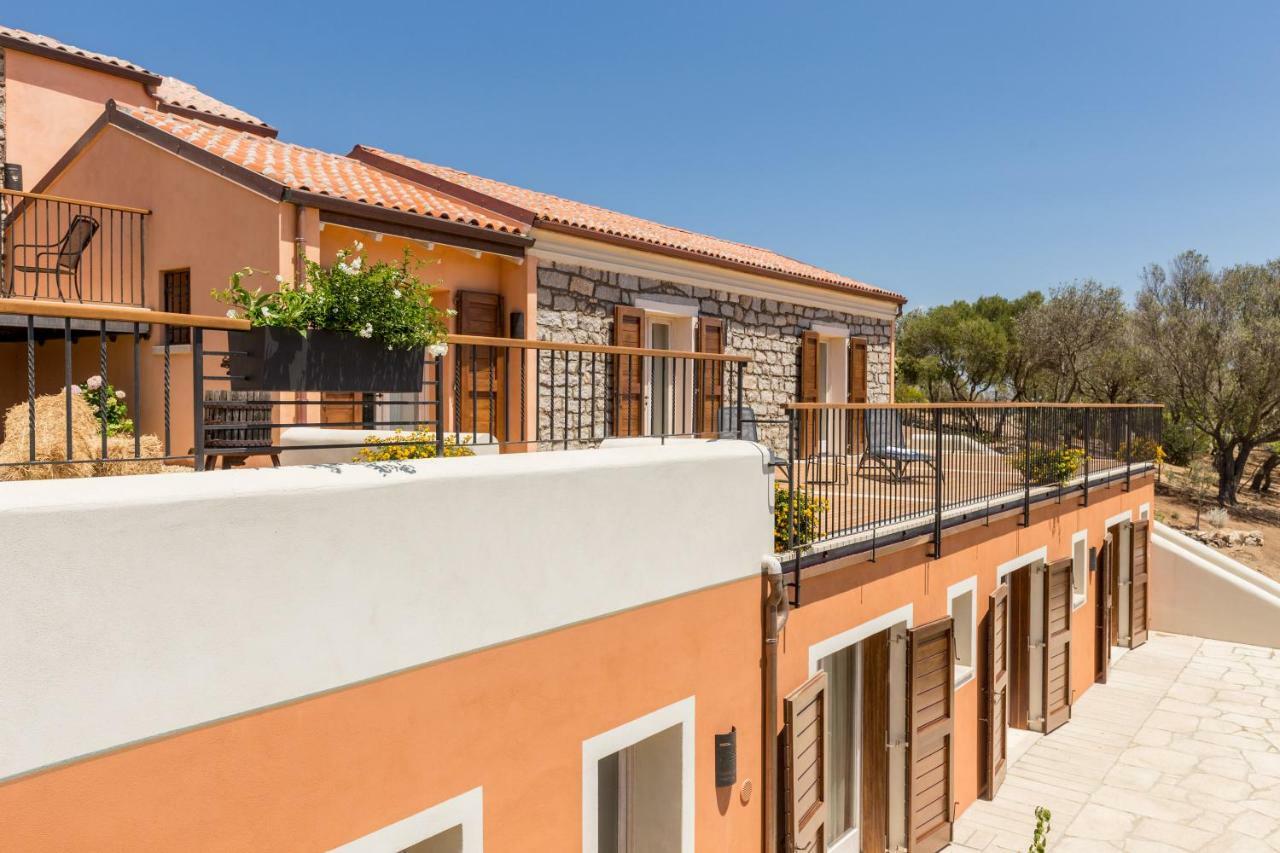 Tenuta Petra Bianca بالاو المظهر الخارجي الصورة